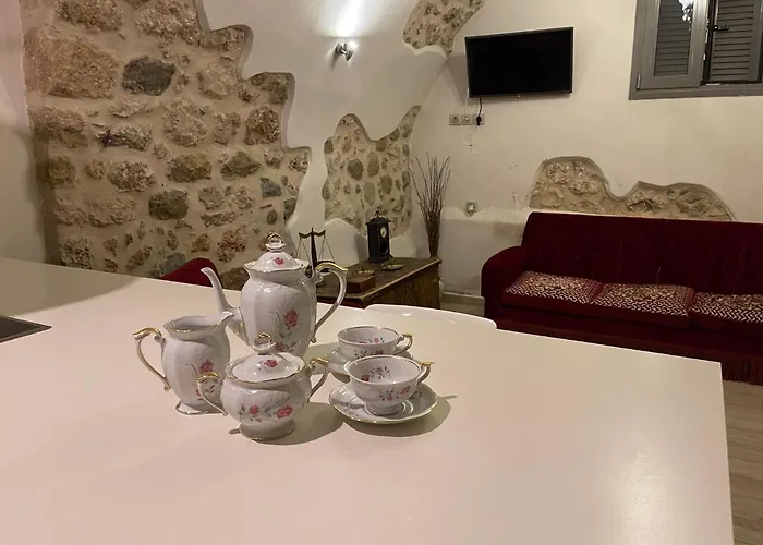 Καμάρα Χωριό Φοινίκι , Kamara Finiki Village